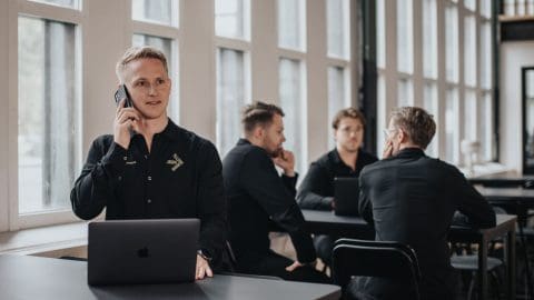 Kontakta våra laddexperter